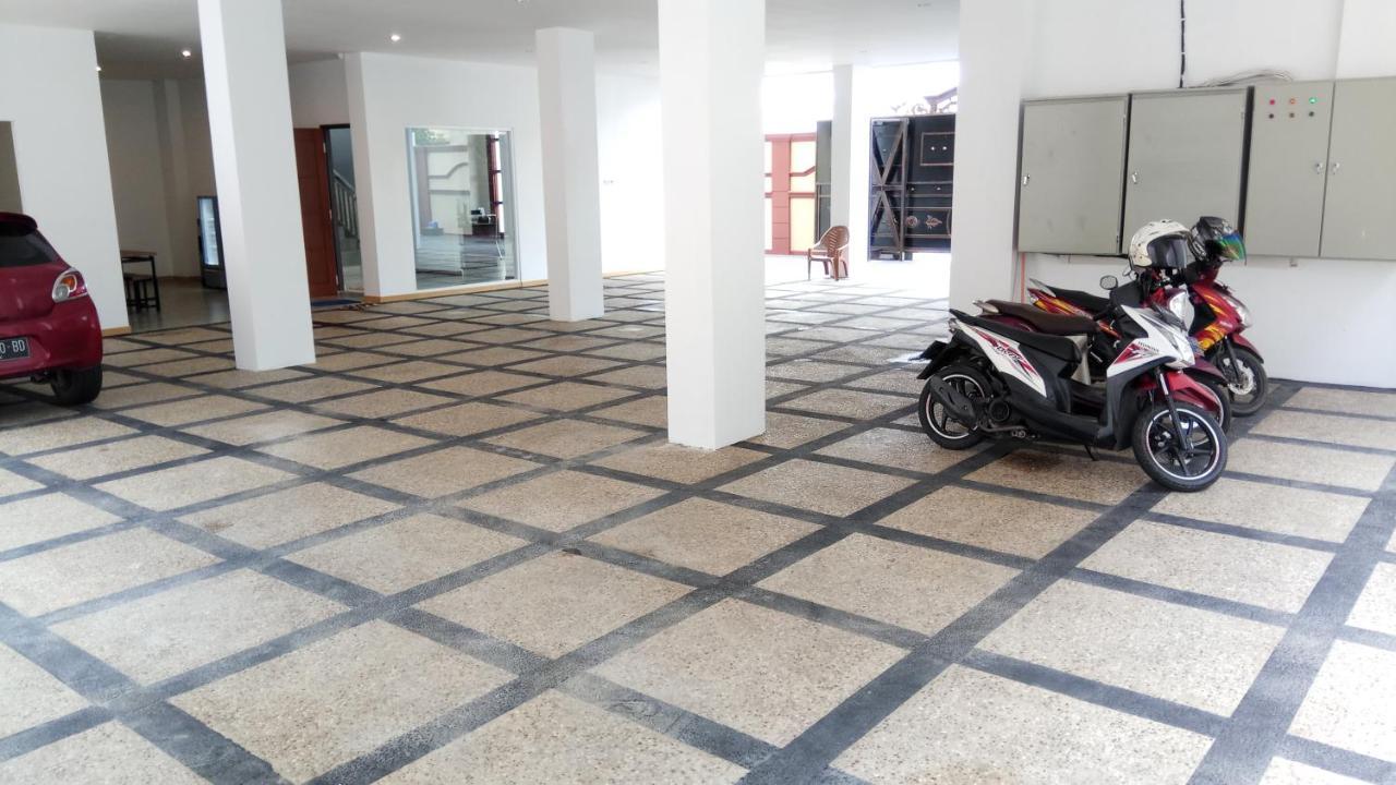 Azalia Residence Palembang Exterior photo